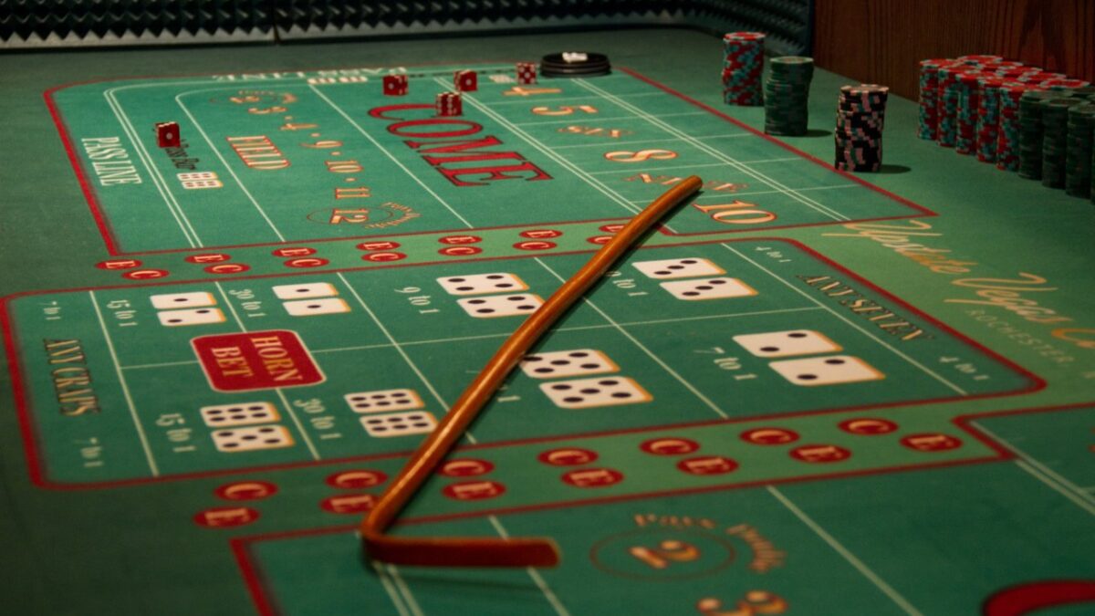 Try Your Luck at Online Craps!